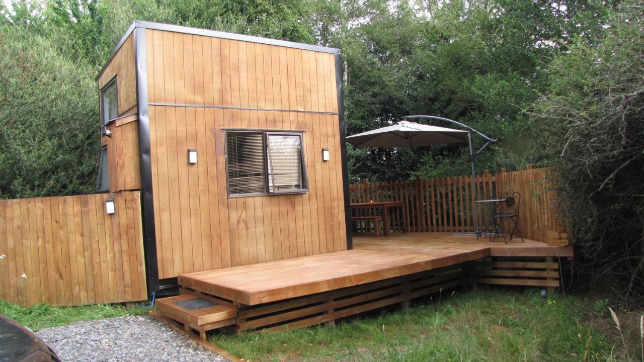 Tiny House In The Bush - A Minute From Town Centre Ruapehu Unique Stays Raetihi Экстерьер фото