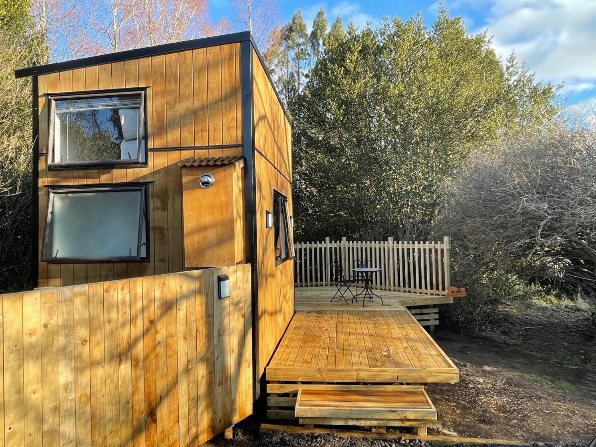 Tiny House In The Bush - A Minute From Town Centre Ruapehu Unique Stays Raetihi Экстерьер фото
